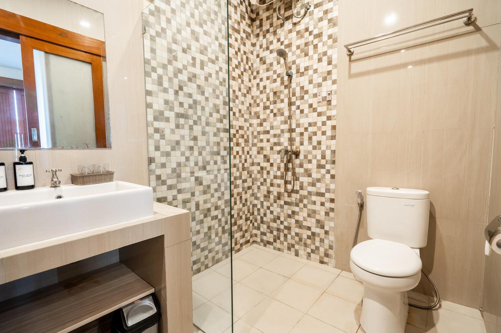 Mahesa Suites Seminyak Екстериор снимка