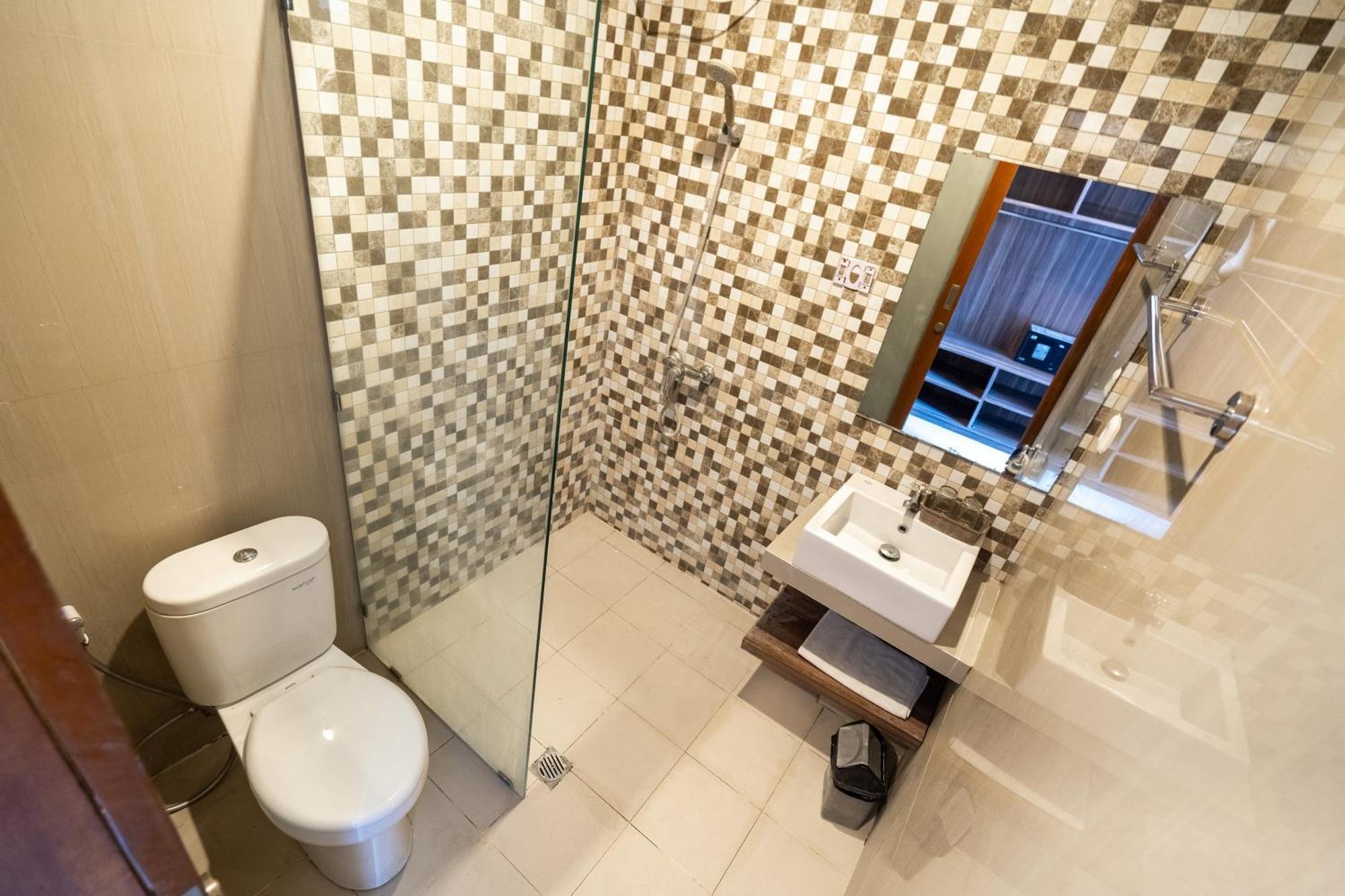 Mahesa Suites Seminyak Екстериор снимка