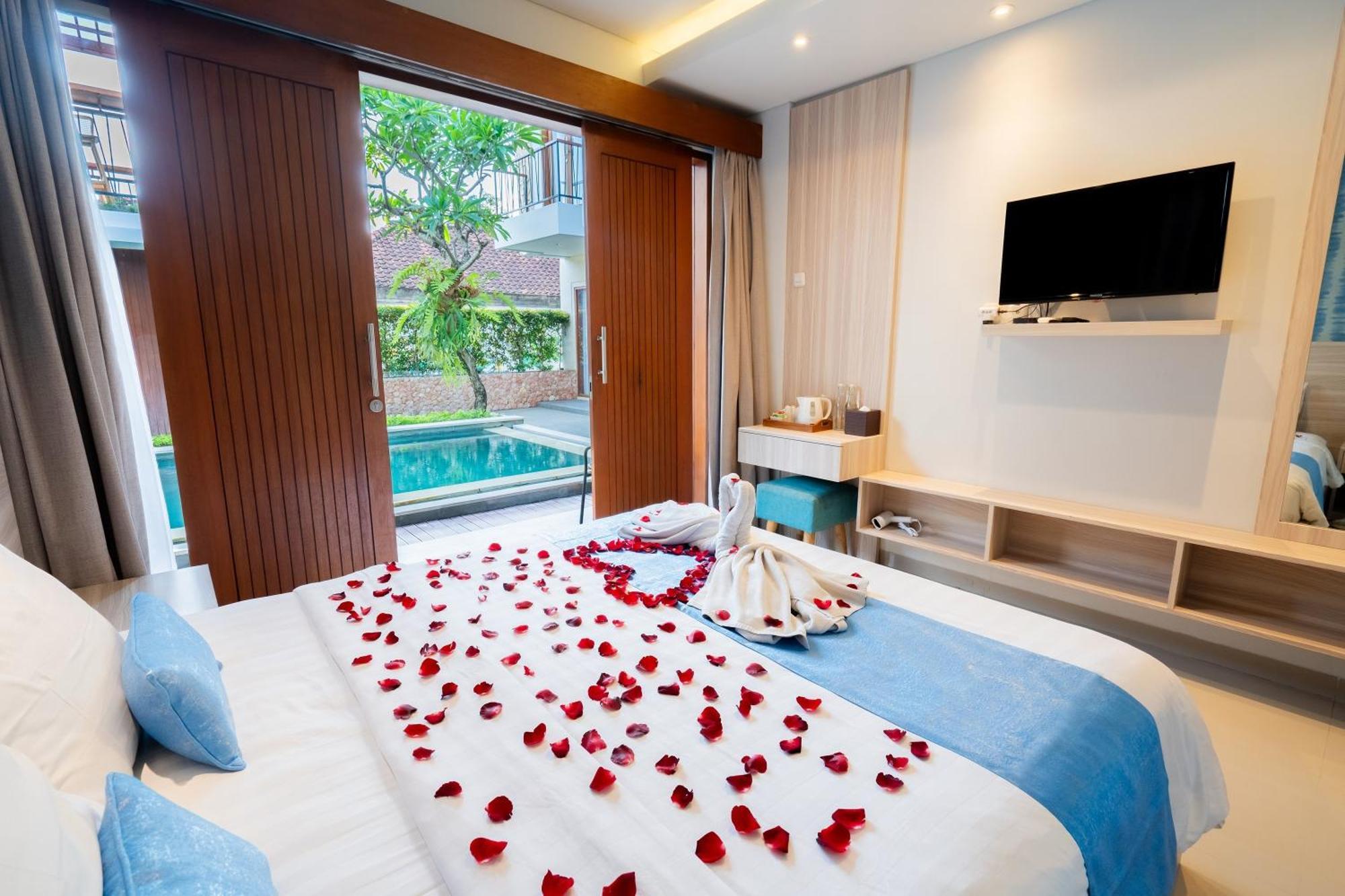 Mahesa Suites Seminyak Екстериор снимка