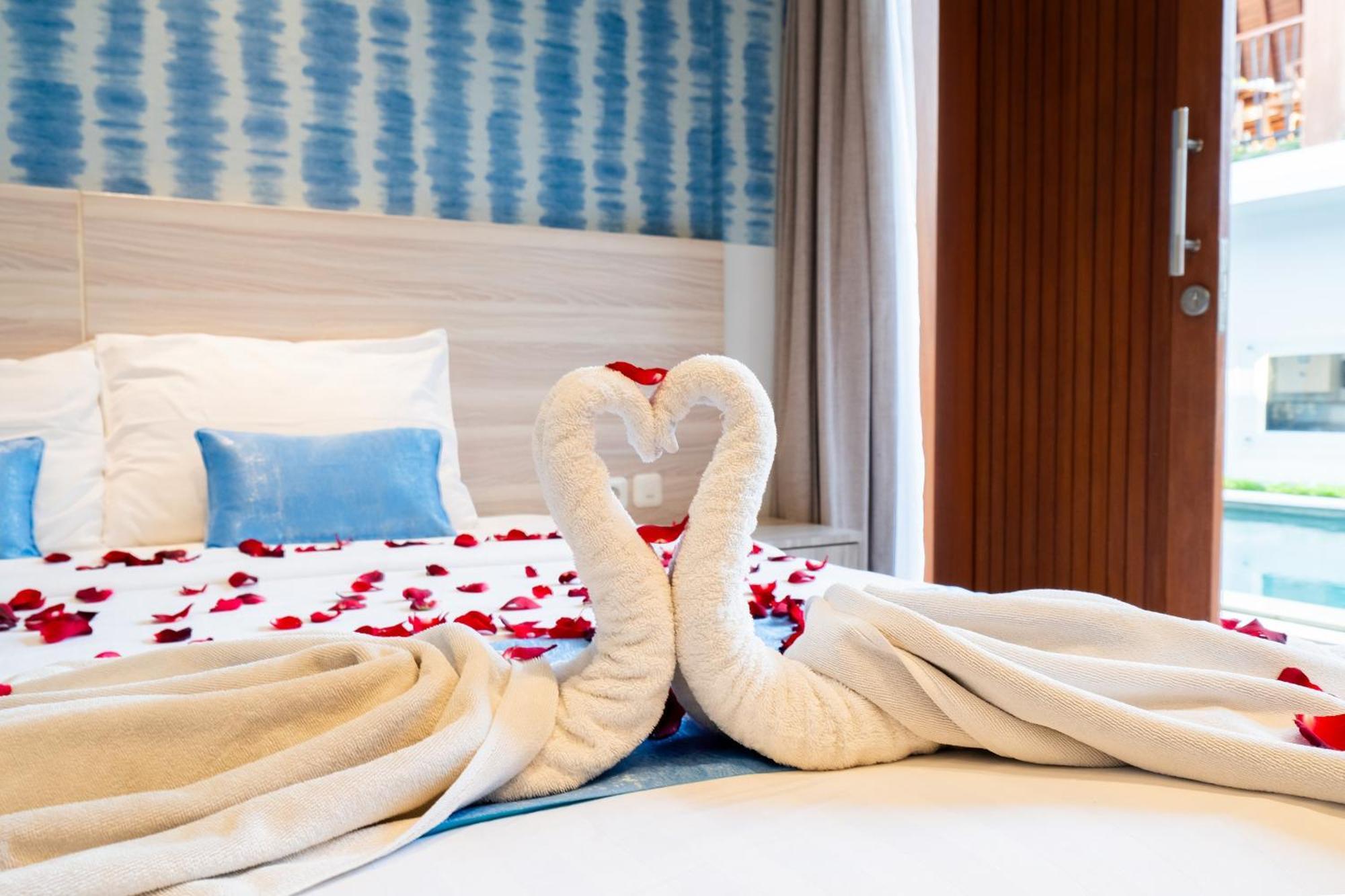 Mahesa Suites Seminyak Екстериор снимка