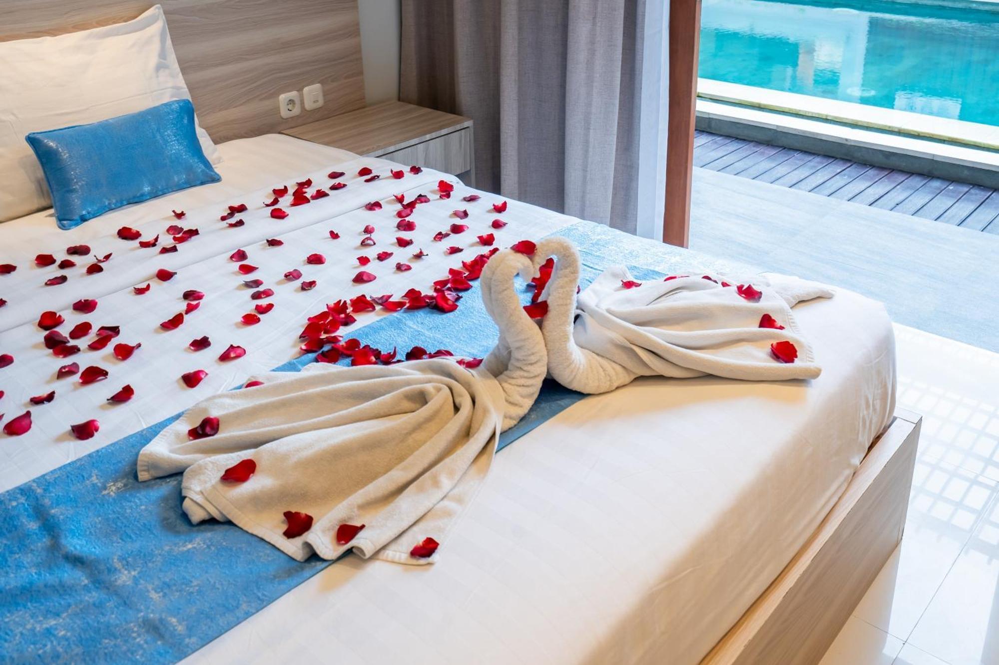 Mahesa Suites Seminyak Екстериор снимка